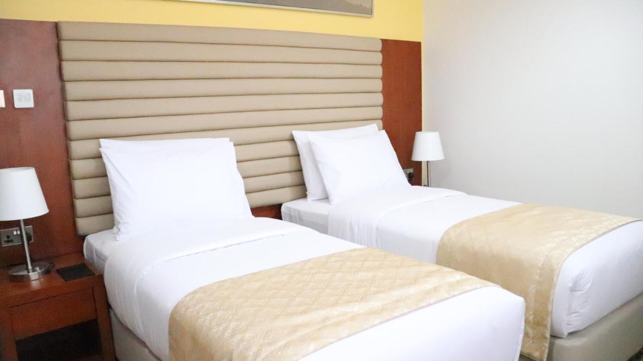 Al Riyadh Hotel Apartments Abu Dhabi Exterior photo