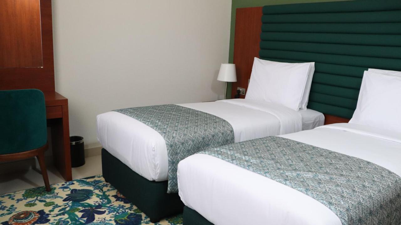 Al Riyadh Hotel Apartments Abu Dhabi Exterior photo
