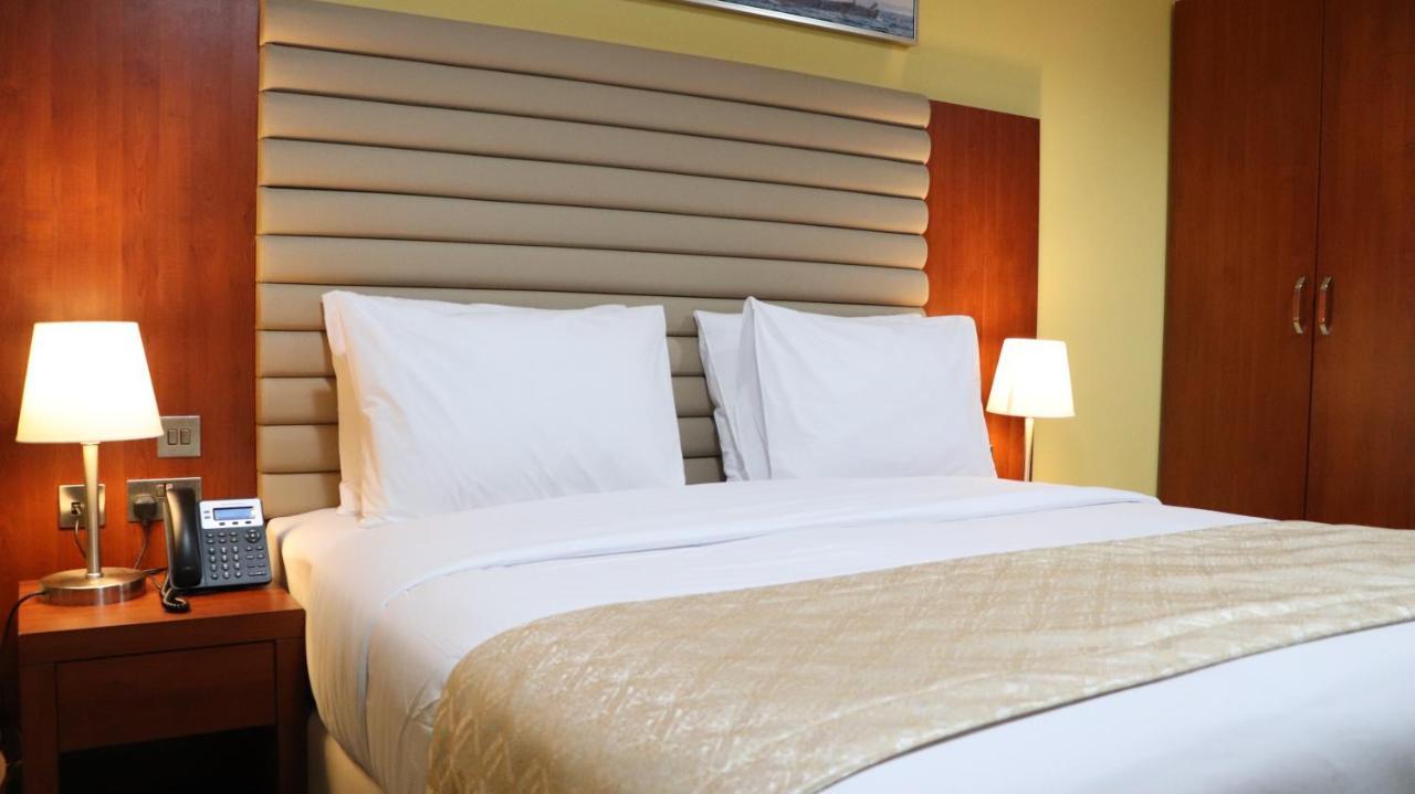 Al Riyadh Hotel Apartments Abu Dhabi Exterior photo