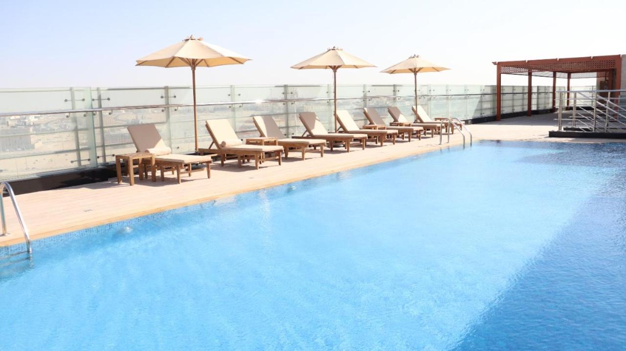 Al Riyadh Hotel Apartments Abu Dhabi Exterior photo
